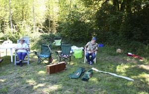  il a dit :nous on est était pas venus pour faire de la randonnée, alors pause !