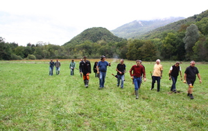 Retour vers le pas de tir après la bonne blague de Nico (l'avait planté sa flèche sur le mât, dans le dos de tout le monde, avant le retour de la volée précédente !)