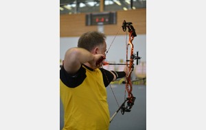 Toujours JP, dans sa bulle : il ne voit que du jaune. 