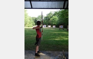 bravo, belle position… peut-être le coude encore un peu bas ?